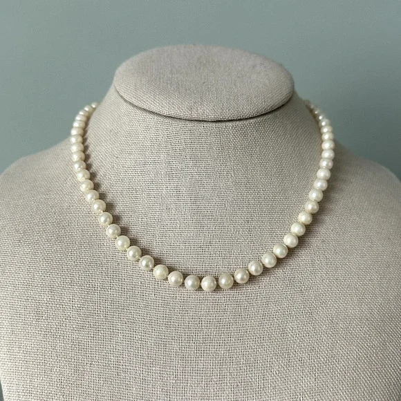 14K Yellow Gold Genuine 6MM Cream Pearl Hand Knotted Strand Necklace 16
